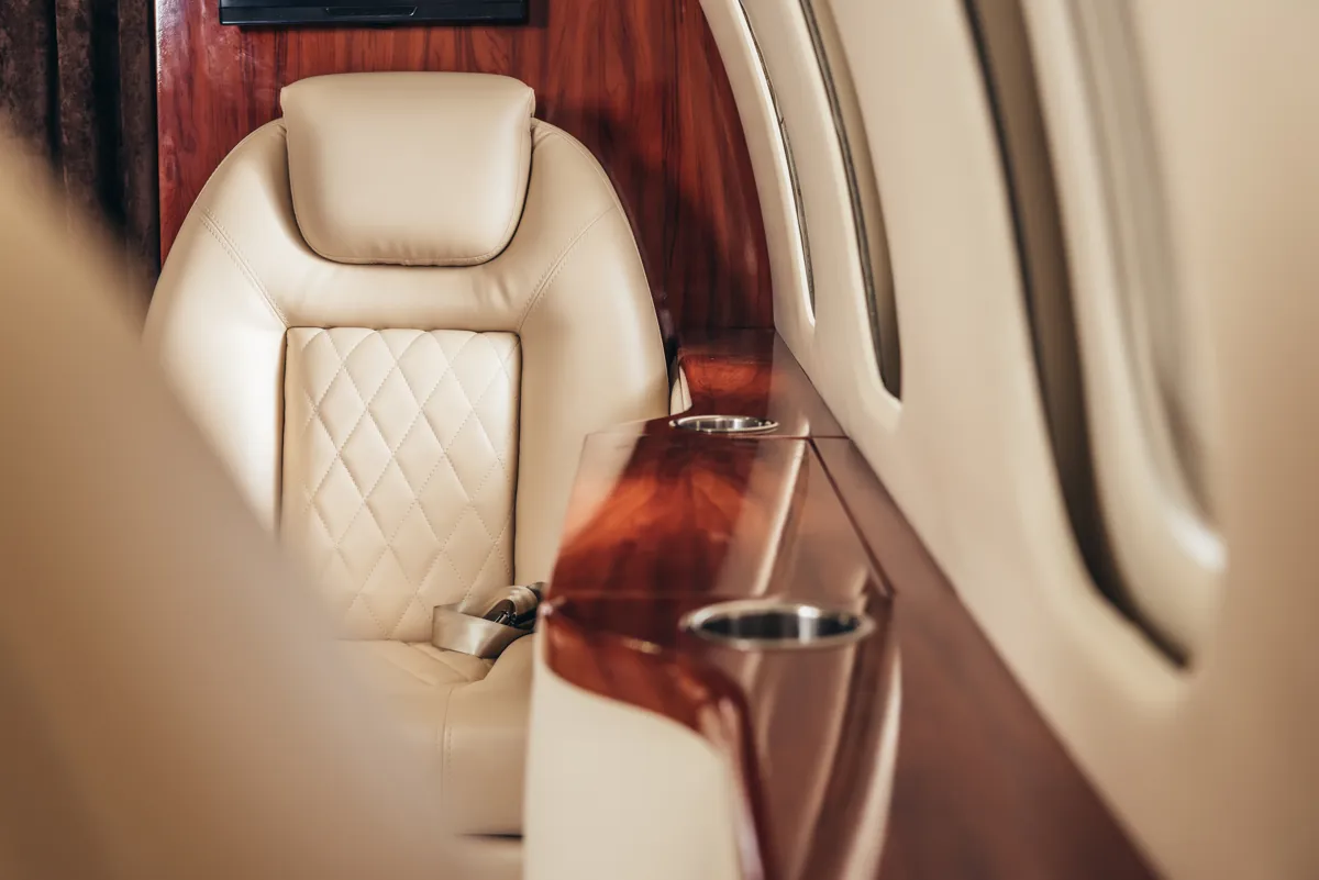 Hand-stitched leather seat